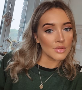 Claire B